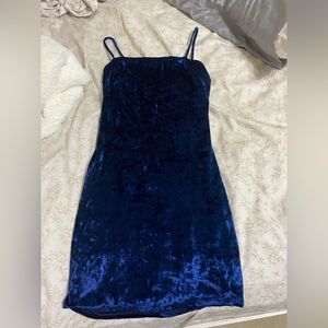 blue velvet lulus dress